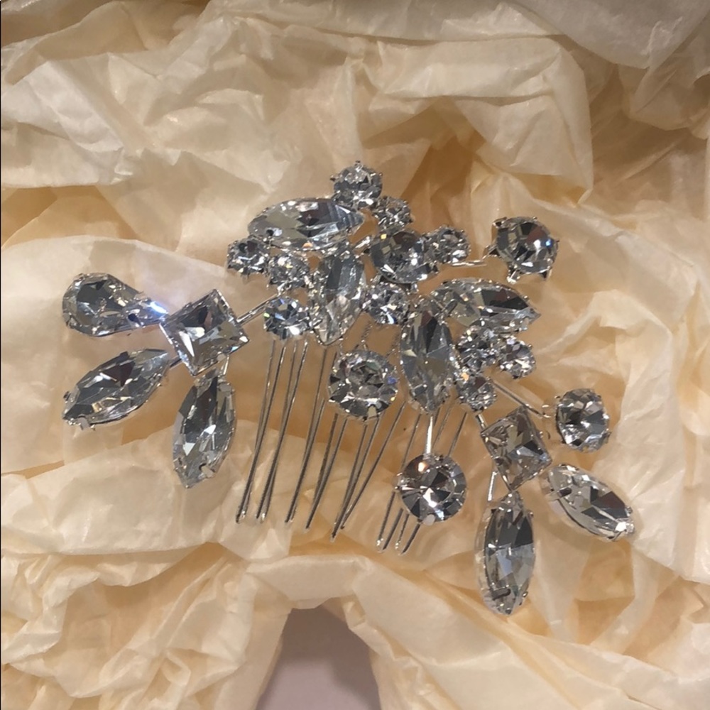 Bridal Hair Pin from Bloomingdale’s